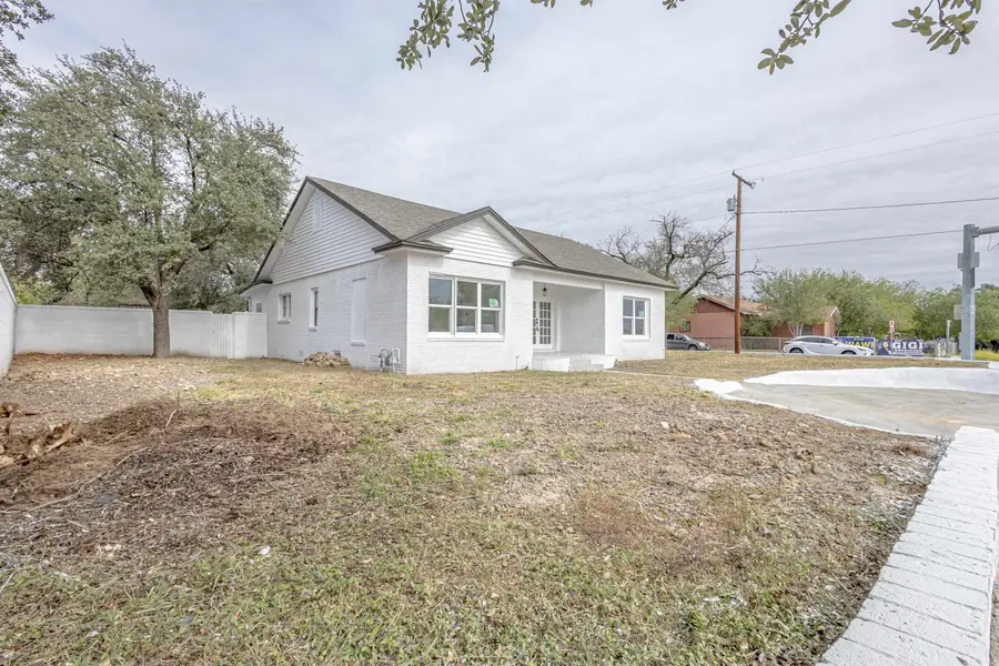 2020 Clark Blvd, Laredo, TX 78043 - Image #2
