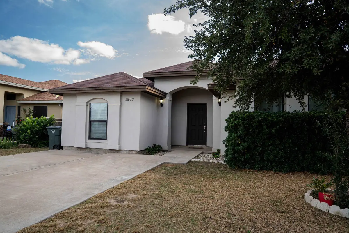 1507 Riddle Dr, Laredo, TX 78046-8892 - Image #1