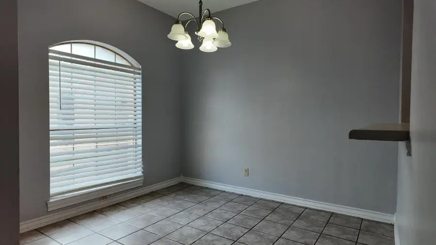 1401 Gustavus St, Laredo, TX 78040 - Image #2