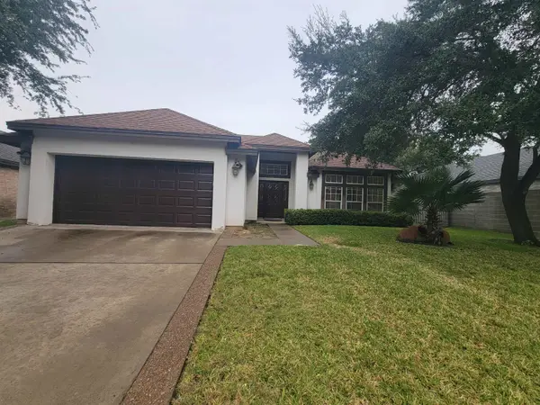 2012 Dona Luz Dr, Laredo, TX 78045