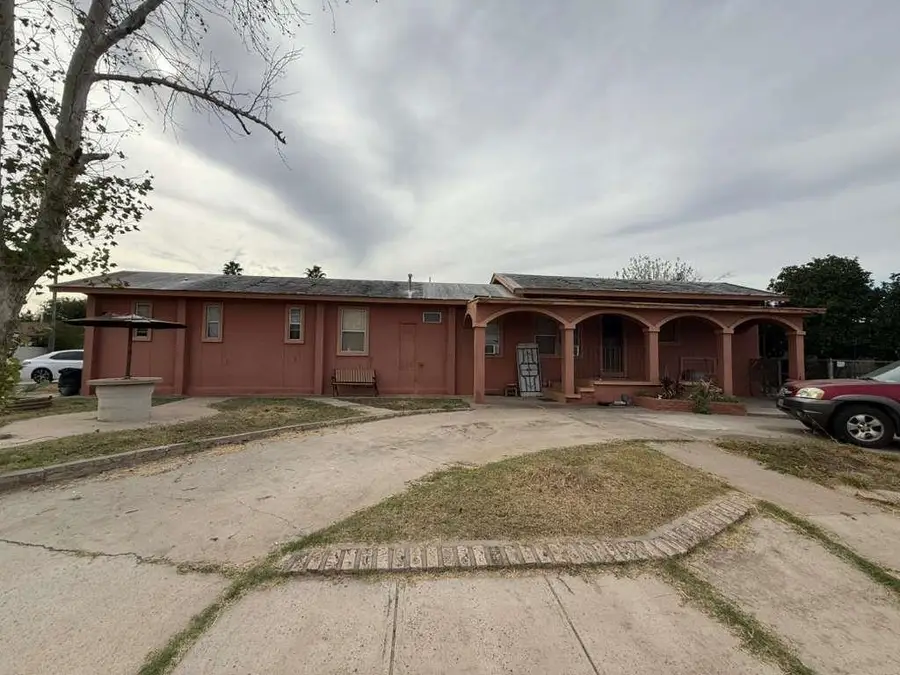 701 W Amiens E Pl, Laredo, TX 78045 - Image #2