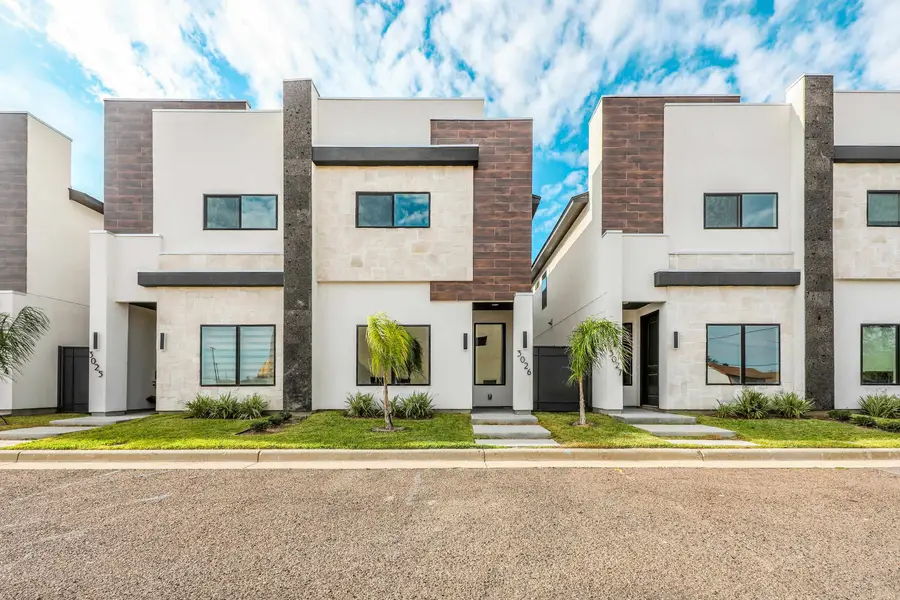 8218 Casa Verde Rd, Laredo, TX 78041 - Image #2