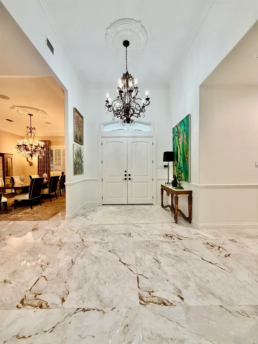 115 Crenshaw Dr, Laredo, TX 78045 - Image #3