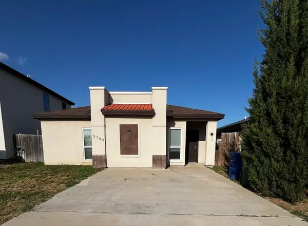 5703 Moses Lp., Laredo, TX 78046
