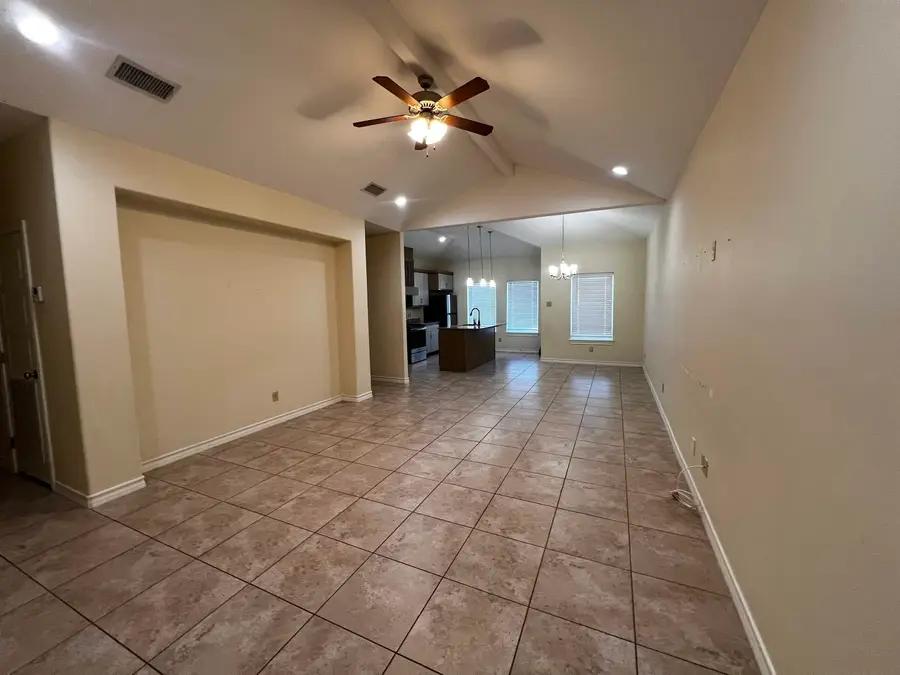 5703 Moses Lp., Laredo, TX 78046 - Image #2