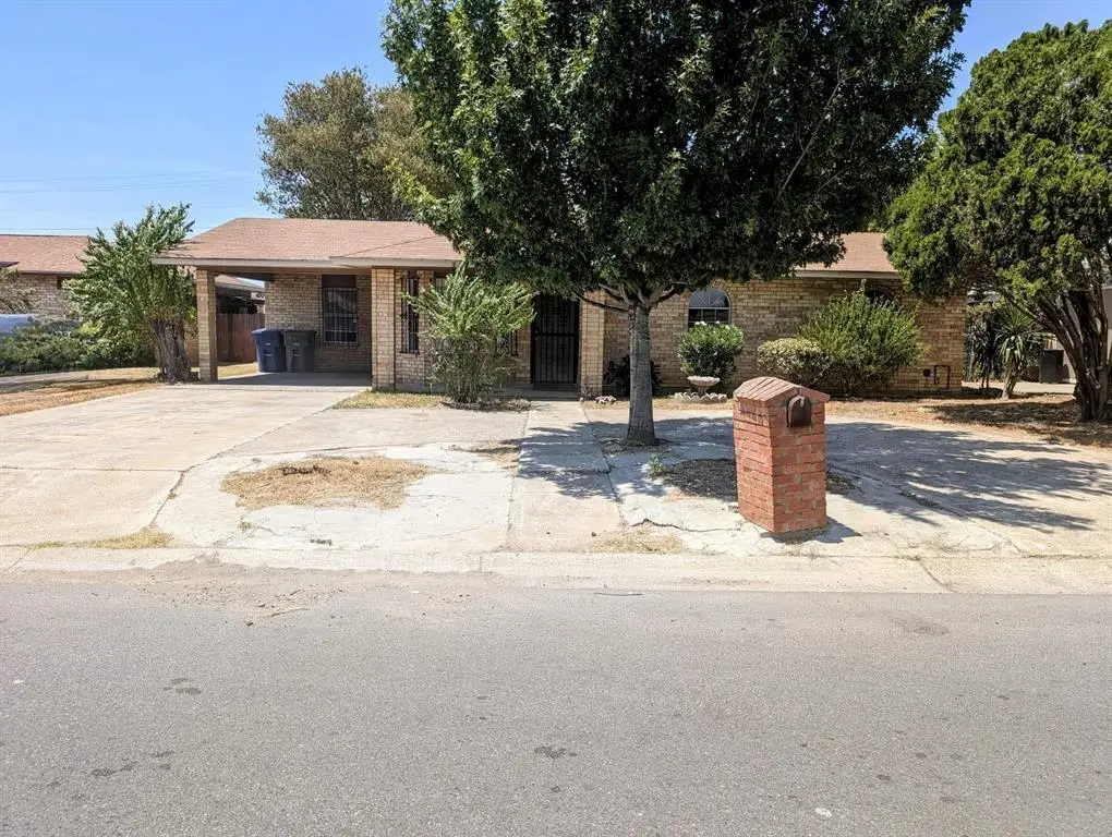 4710 Pita Dr, Laredo, TX 78041-4920 - Image #1