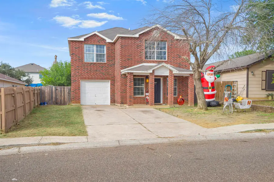 216 Red Cloud Dr, Laredo, TX 78045-4184 - Image #2