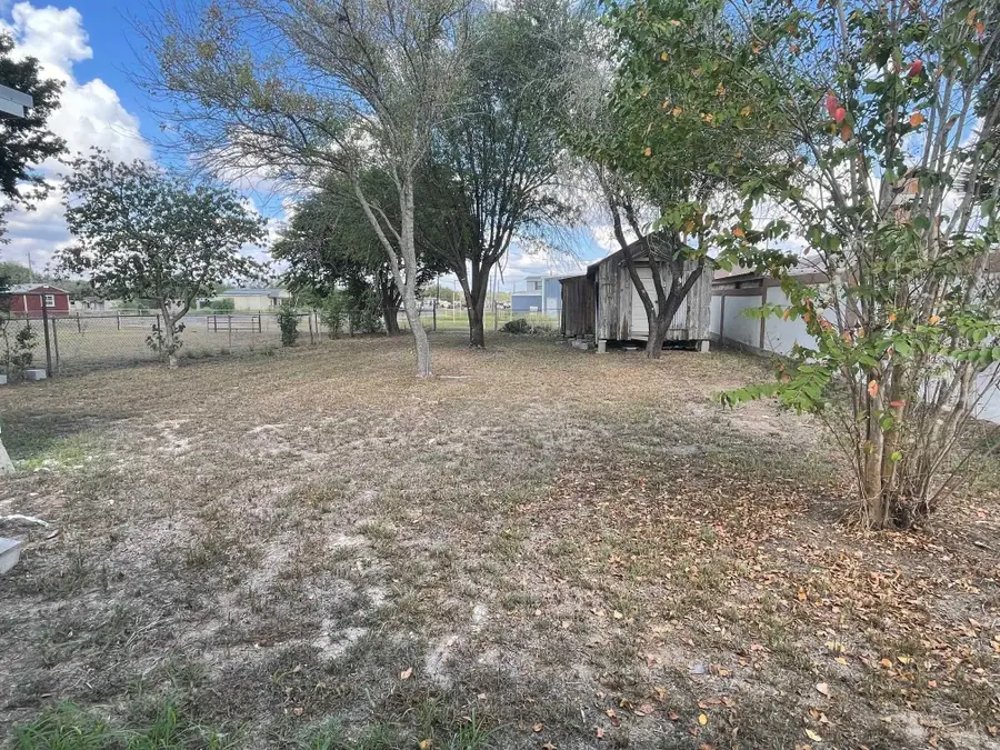 103 E David, Hebbronville, TX 78361 - Image #3