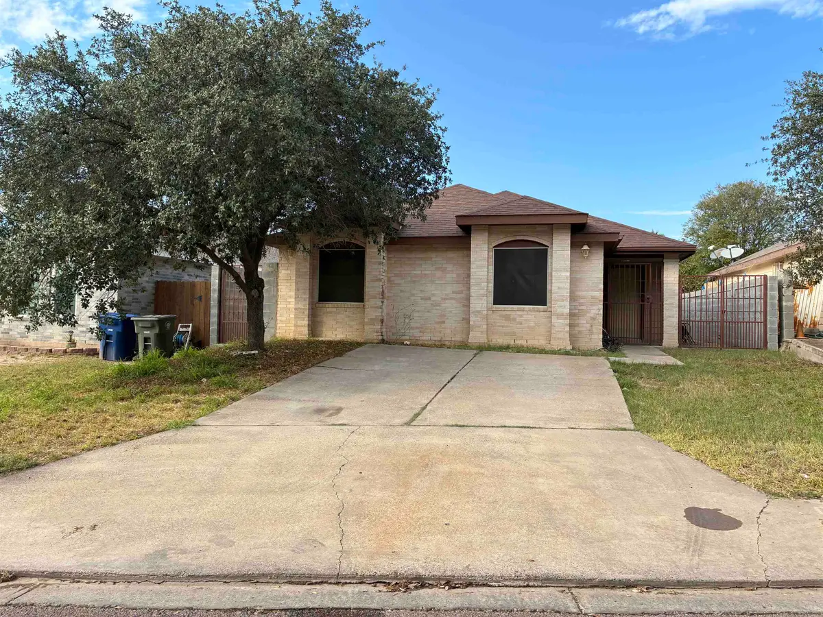 9532 Canvasback Dr, Laredo, TX 78045 - Image #1