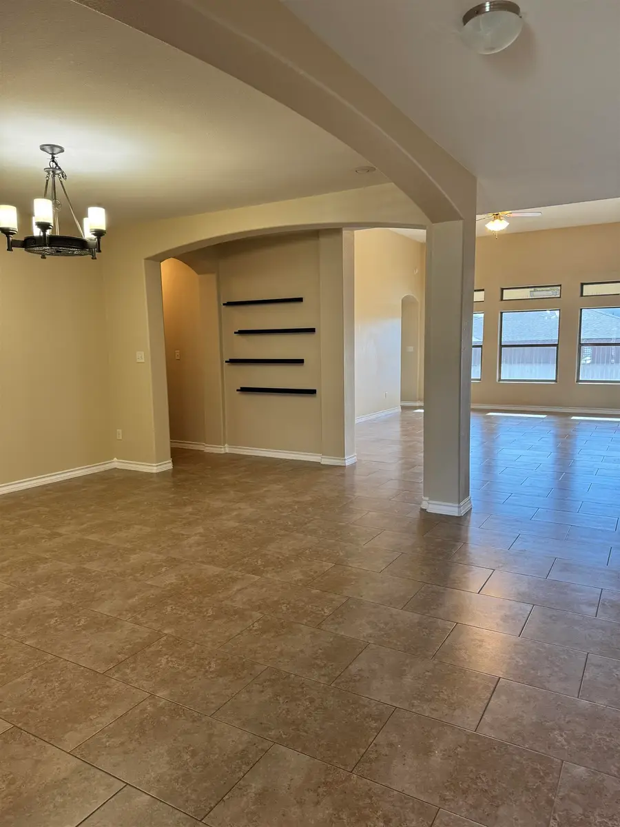 147 Pacifico Dr, Laredo, TX 78045 - Image #3