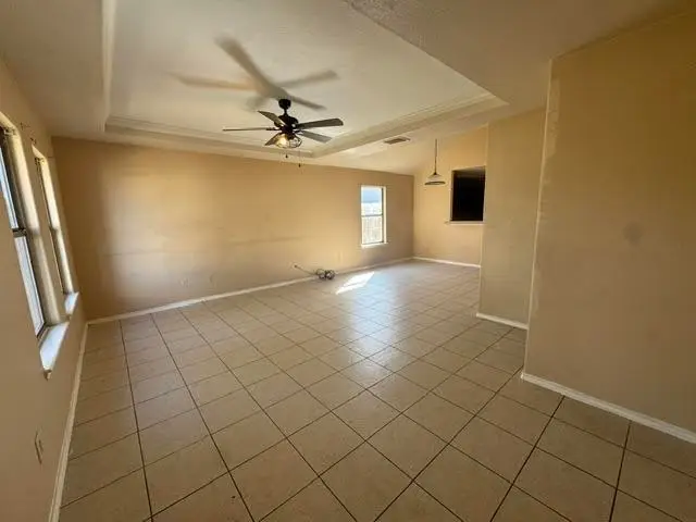 2209 Los Pinos Dr, Laredo, TX 78046 - Image #2