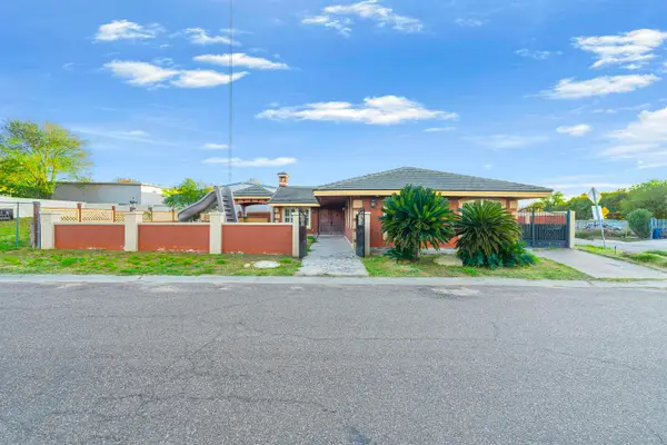 101 Lamrick Cir, Laredo, TX 78046