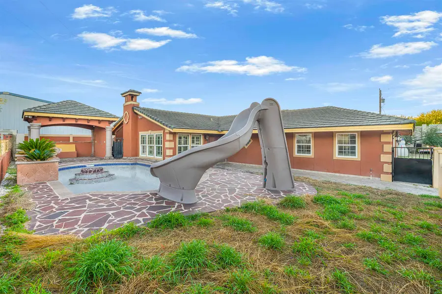 101 Lamrick Cir, Laredo, TX 78046 - Image #3