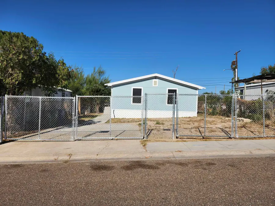 712 Independence Dr, Laredo, TX 78043 - Image #2