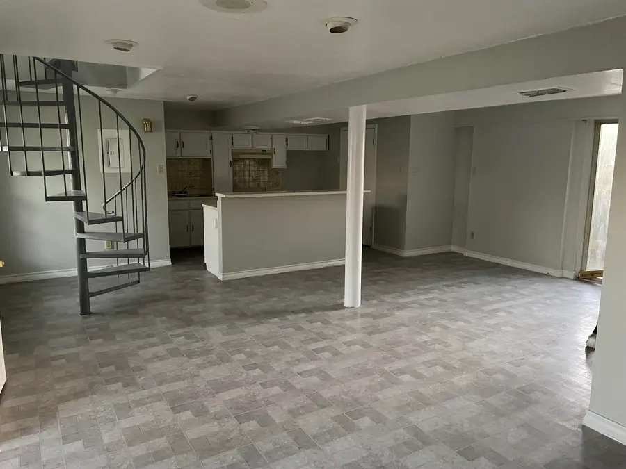 1310 McClelland Ave, Laredo, TX 78040 - Image #2