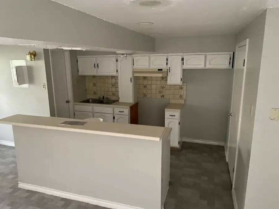 1310 McClelland Ave, Laredo, TX 78040 - Image #3