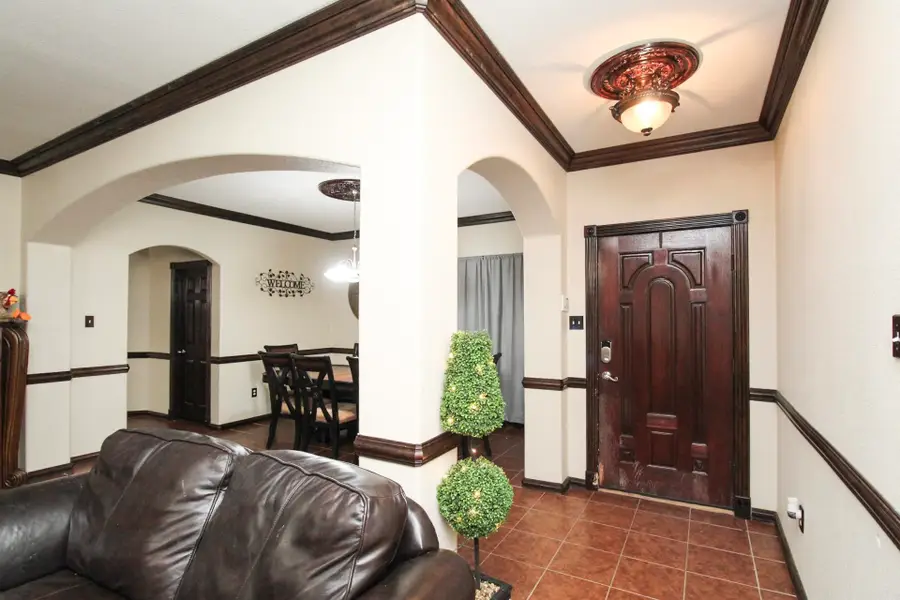 327 Kahlo Lp, Laredo, TX 78045 - Image #3