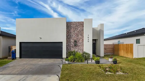 1620 Fresnillo Dr., Laredo, TX 78046