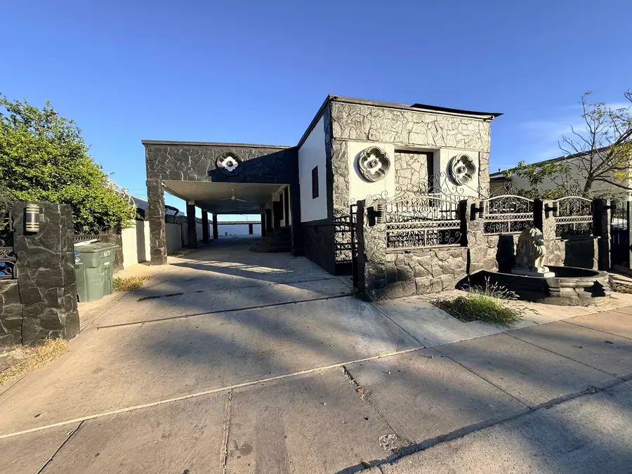 617 Hortensia Ln, Laredo, TX 78046 - Image #2