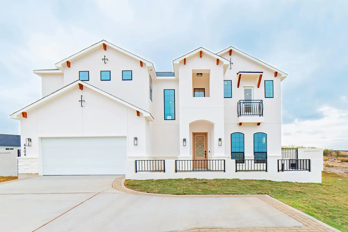 4404 Victory Dr., Laredo, TX 78041 - Image #1