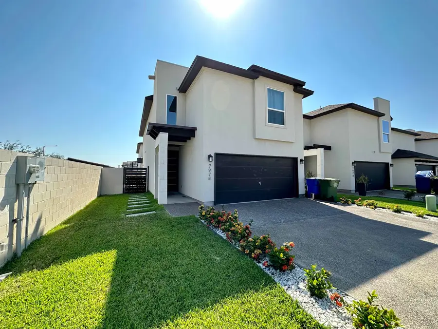 7978 Elka Lp, Laredo, TX 78045 - Image #2