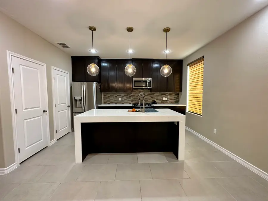 7978 Elka Lp, Laredo, TX 78045 - Image #3