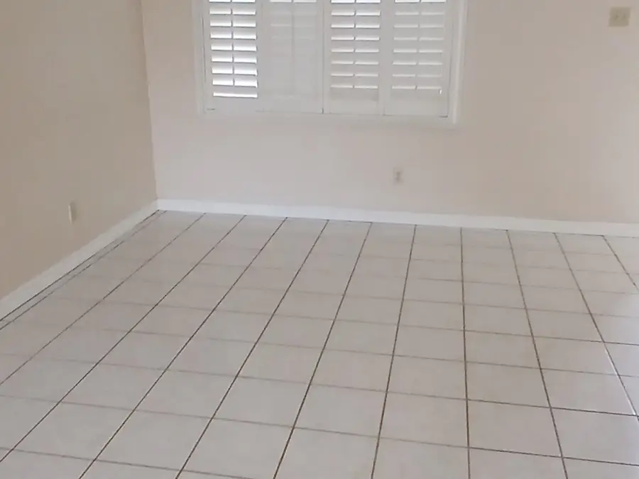 1239 Brown Dr, Laredo, TX 78045-8333 - Image #2