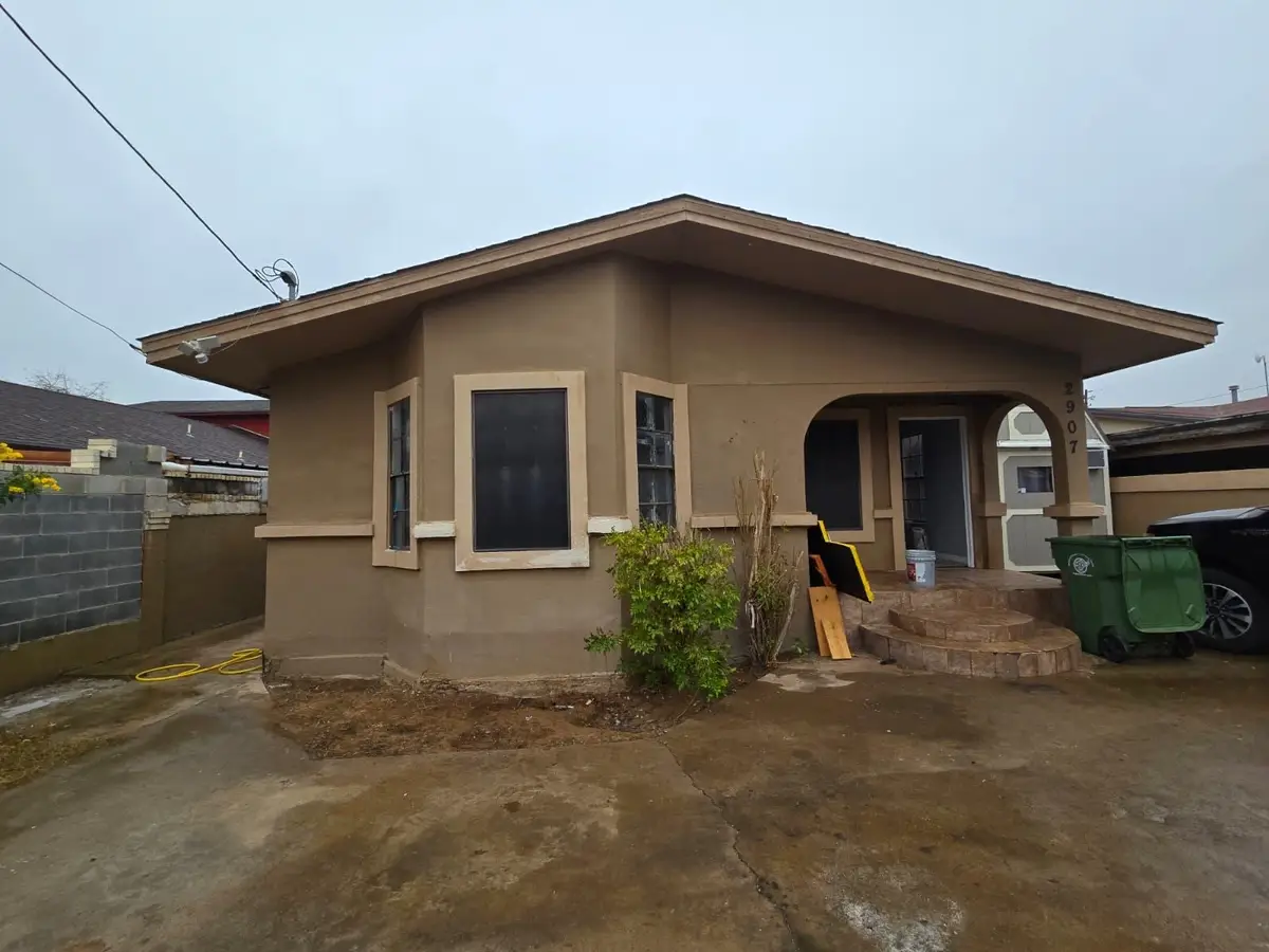 2907 Louisiana Ave, Laredo, TX 78046-7226 - Image #1