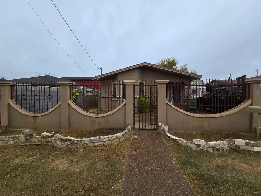 2907 Louisiana Ave, Laredo, TX 78046-7226 - Image #2