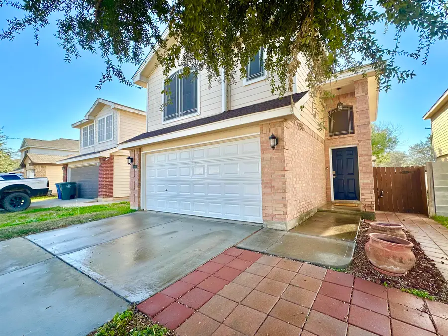 1608 Shoke Port St, Laredo, TX 78045-0000 - Image #2