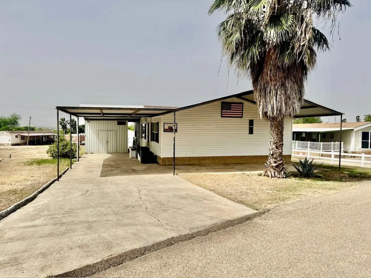 106 Autumn Ln., Zapata, TX 78076 - Image #1