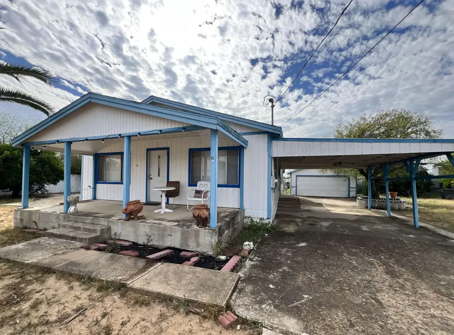 5425 Pena Ln, Zapata, TX 78076 - Image #3