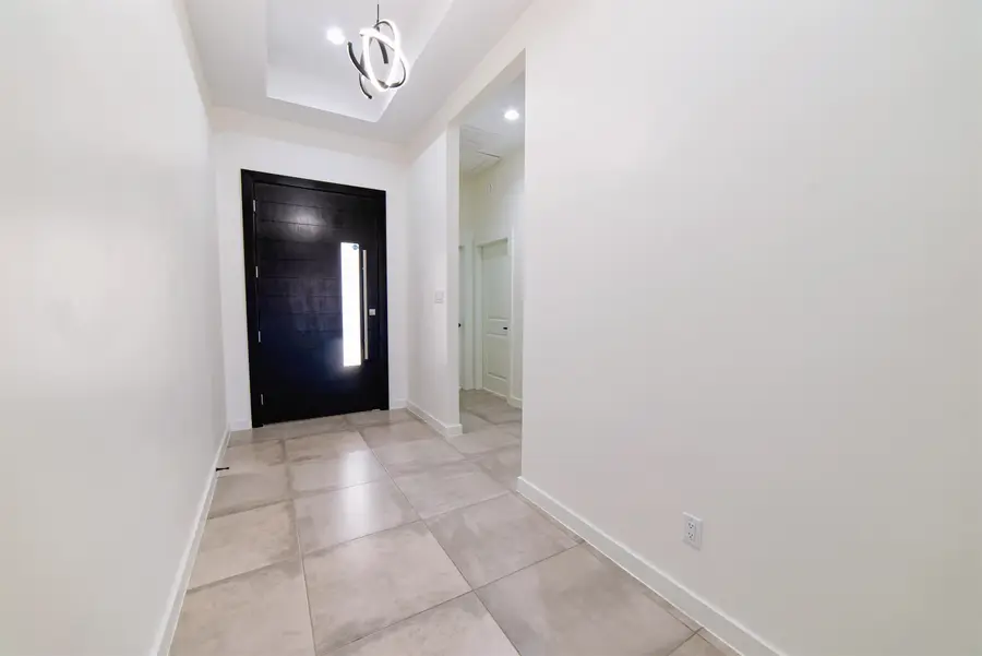 1421 El Caporal Dr., Laredo, TX 78043 - Image #2