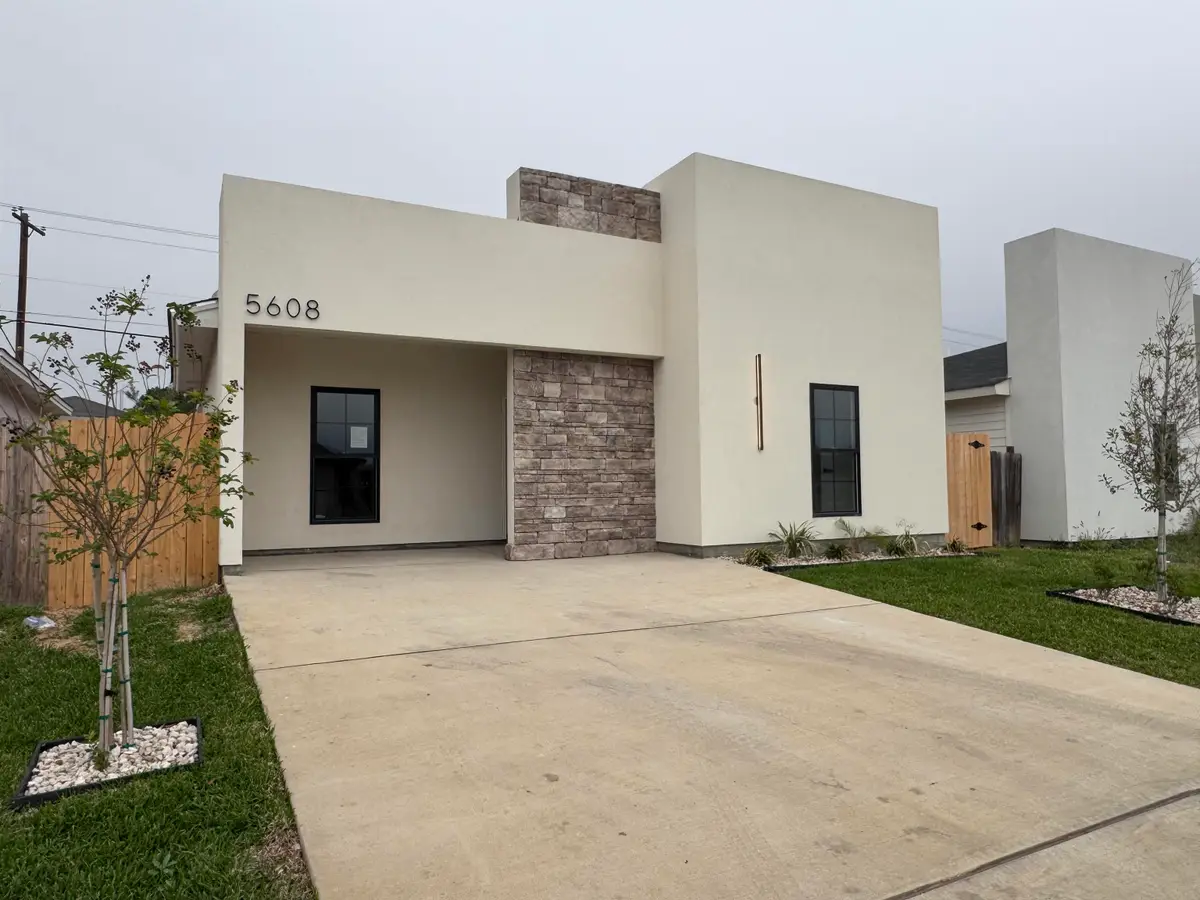 5608 Moses Lp., Laredo, TX 78046 - Image #1