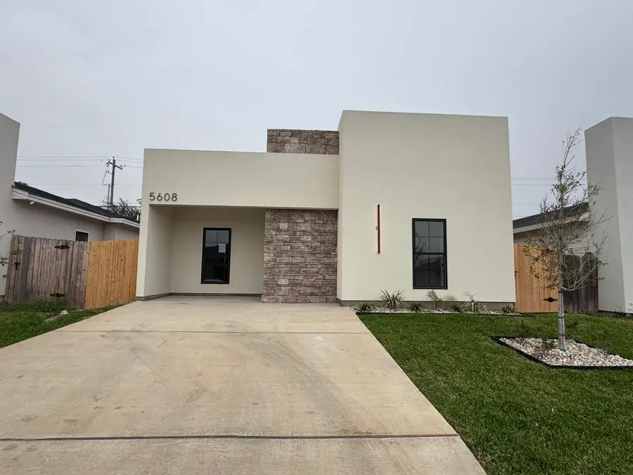 5608 Moses Lp., Laredo, TX 78046 - Image #2