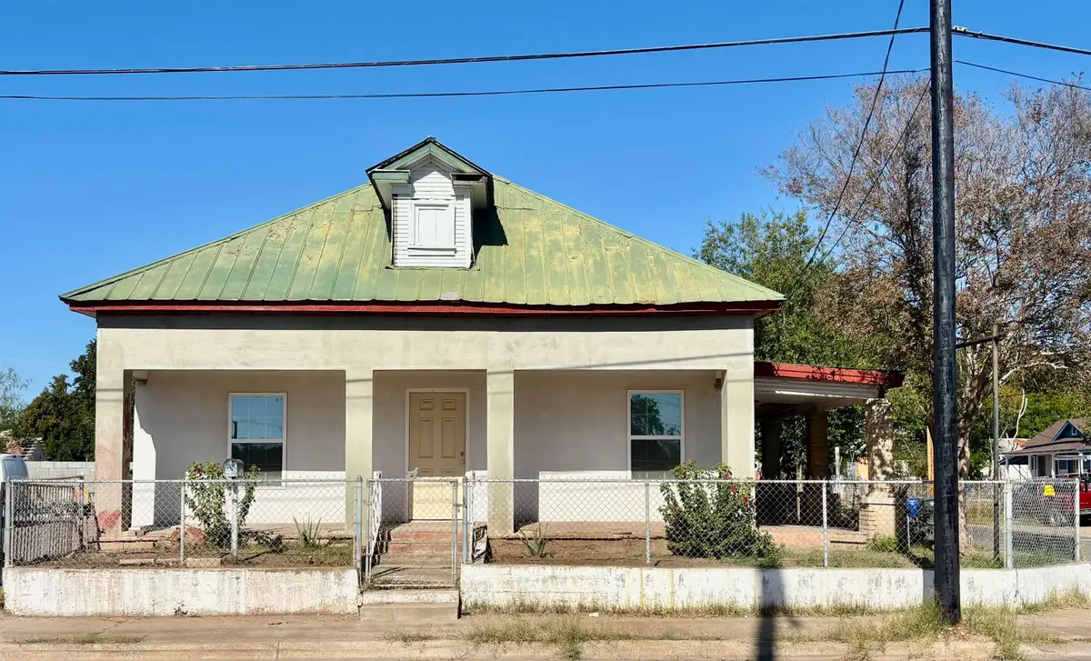 402 Washington St, Laredo, TX 78040-4545 - Image #1