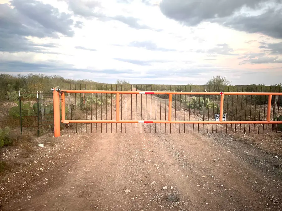 ABST 0546 P 35, Laredo, TX 78043 - Image #2