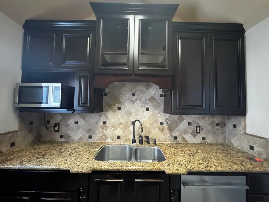 1808 Denmark Ln, Laredo, TX 78045 - Image #3