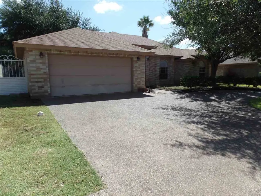 91 Live Oak Ave, Laredo, TX 78045 - Image #3