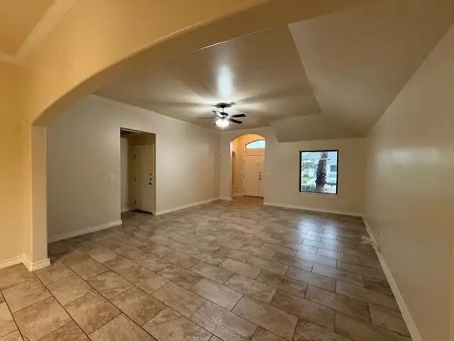 2421 Lucia Ct, Laredo, TX 78041 - Image #2