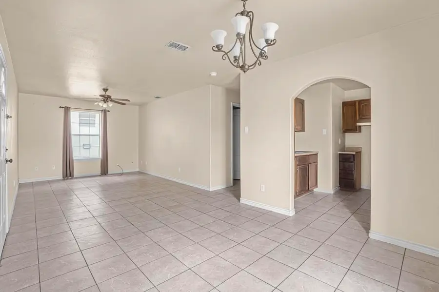 5410 Marcella Ave, Laredo, TX 78041 - #3