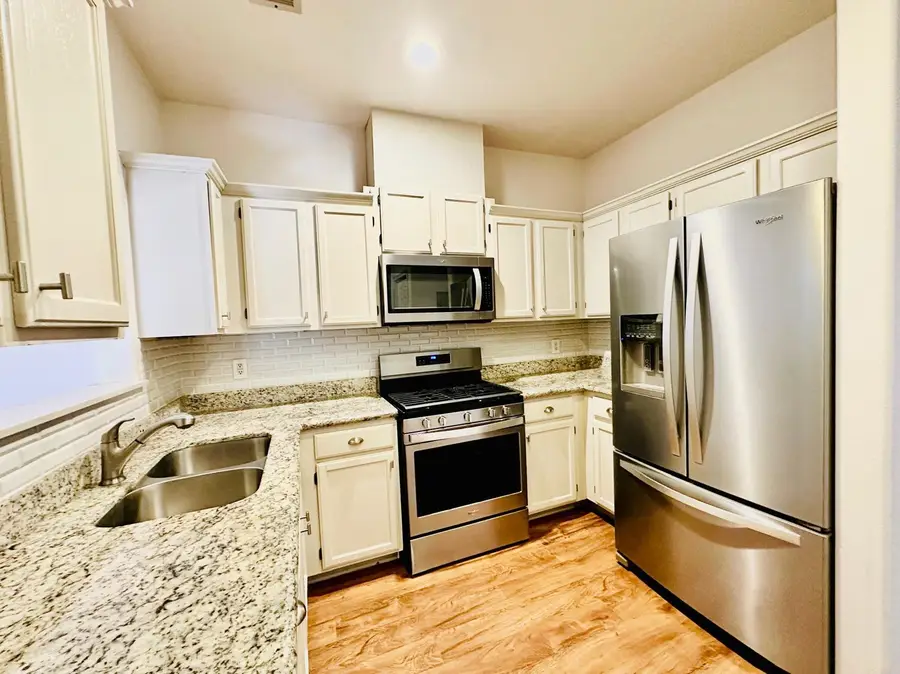 2445 Monarch Dr, Laredo, TX 78045 - Image #3