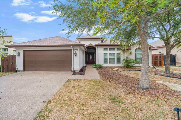 3814 Sandcliff Dr, Laredo, TX 78045