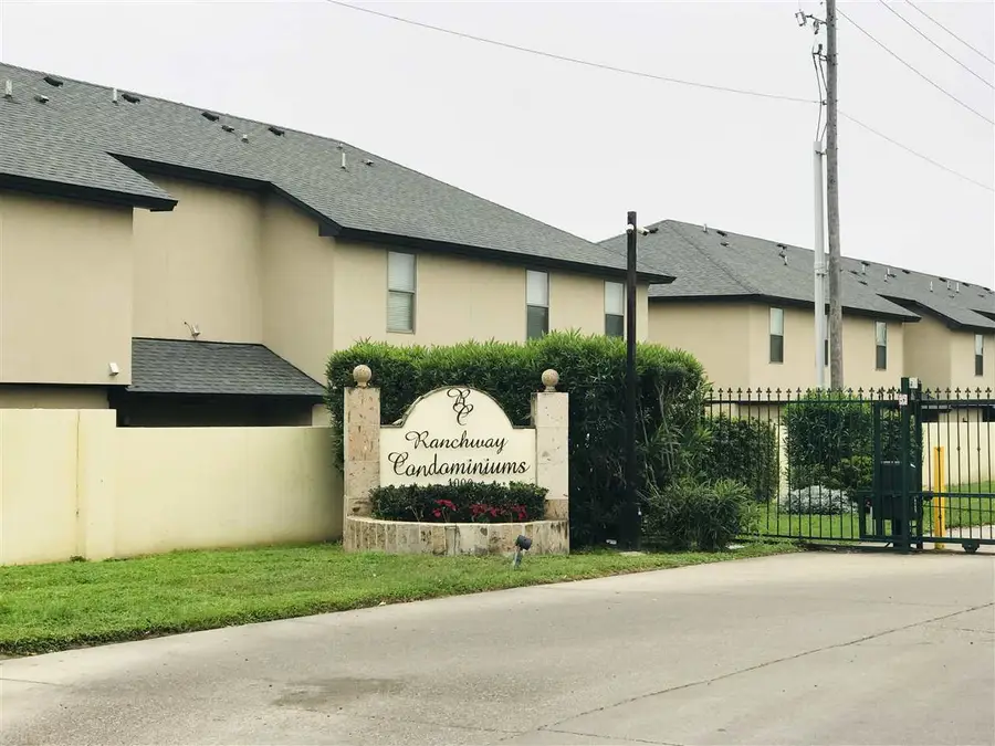 1000 Ranchway Dr, Laredo, TX 78045 - Image #3