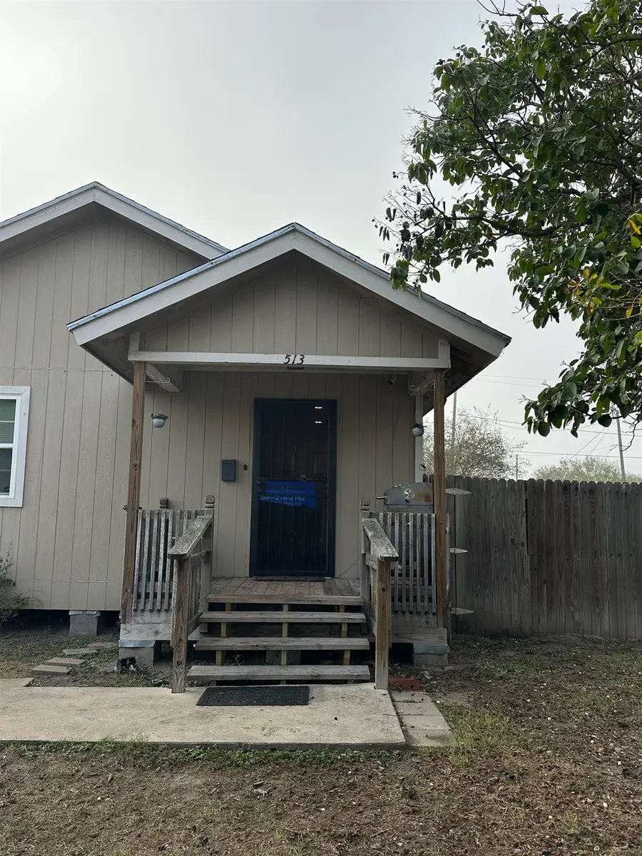513 W Warren Ave, Kingsville, TX 78363 - #3
