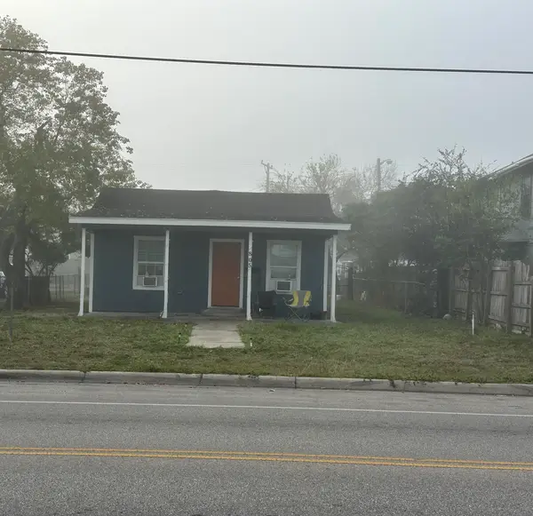 805 E Santa Gertrudis, Kingsville, TX 78363