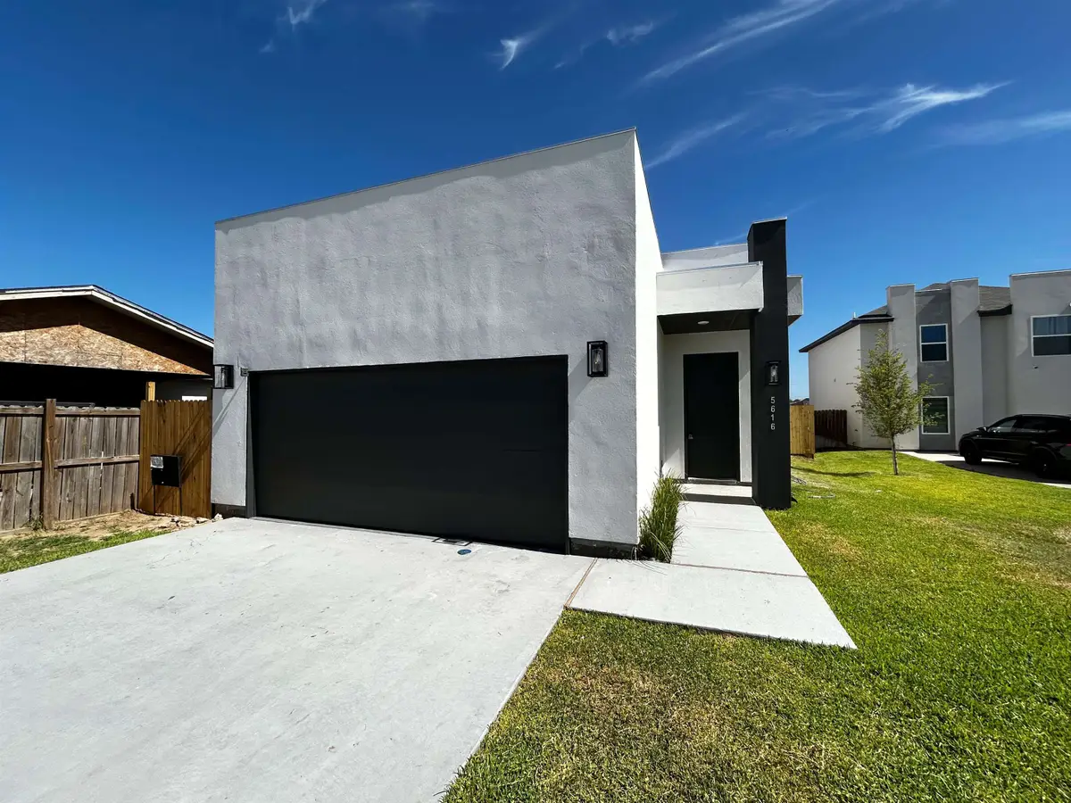 5616 Encanto Dr., Laredo, TX 78046 - Image #1