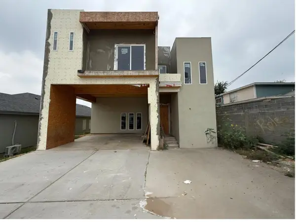 2905 Bayard St, Laredo, TX 78046