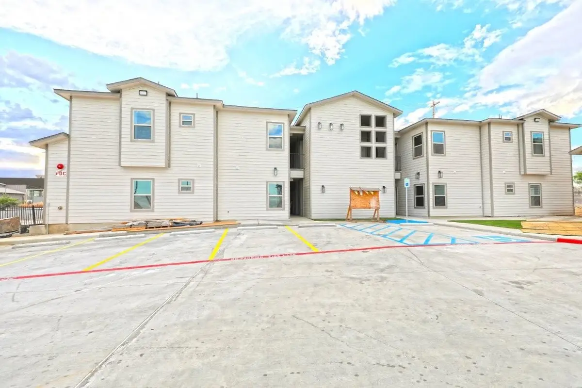 7126 Rosson Ln, Laredo, TX 78041 - Image #1