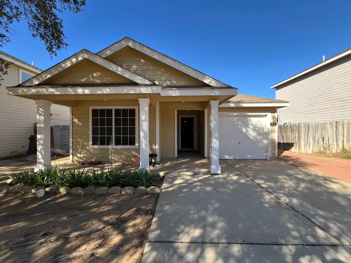 1738 Aransas Pass Dr, Laredo, TX 78045 - Image #1